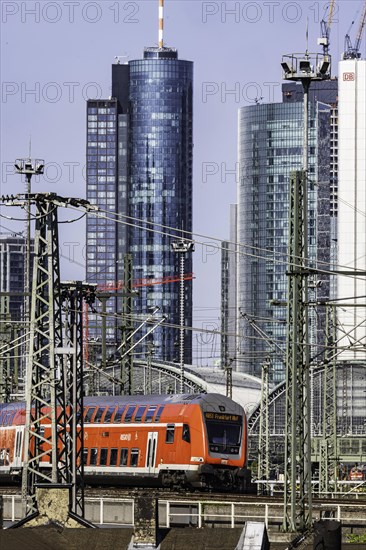 Train traffic in Frankfurt am Main