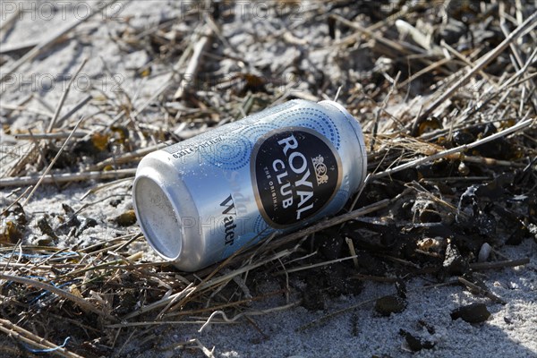 Marine litter washed up on the beach