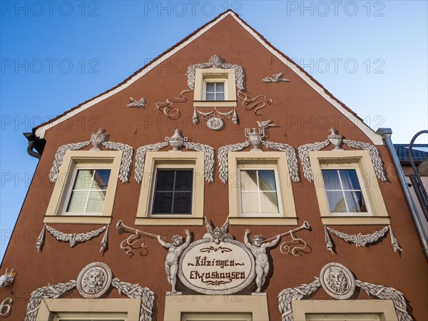 Artful stucco facade