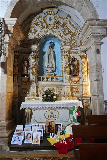 Side altar