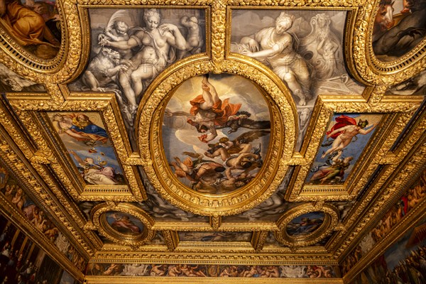 Decorated ceiling