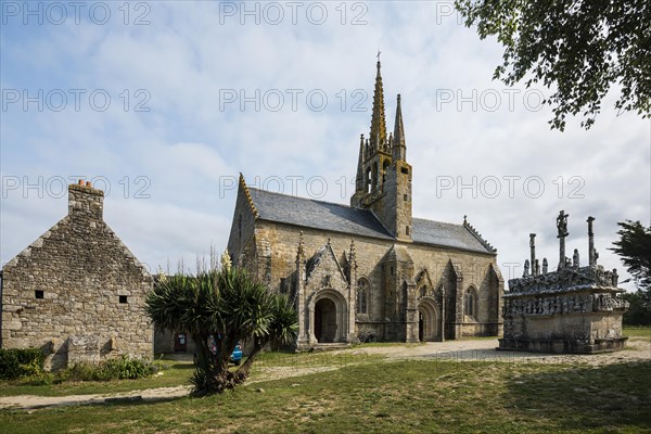 Gothic chapel with the oldest Calvary in Brittany, Notre-Dame de Tronoen, near Penmarc'h, Finistere, Brittany, France, Europe