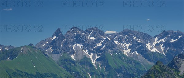 Panorama from the Fellhorn to the central main ridge of the Allgaeu Alps, Allgaeu, Bavaria, Germany, Europe