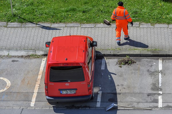 Street sweeper, Kempten, Allgaeu, Swabia, Bavaria, Germany, Europe