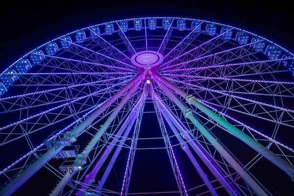 Spring Festival of the Dresden Showmen on the fairgrounds at the Marienbruecke, Dresden, Saxony, Germany, Europe