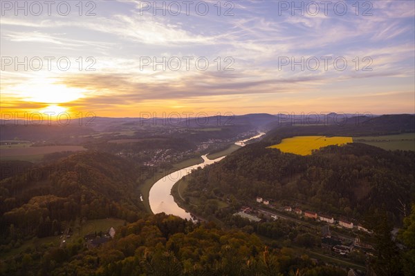 Sunrise on the Lilienstein. The Lilienstein is the most striking and best-known rock in the Elbe Sandstone Mountains. View of the Elbe valley towards Bad Schandau, Ebenheit, Saxony, Germany, Europe