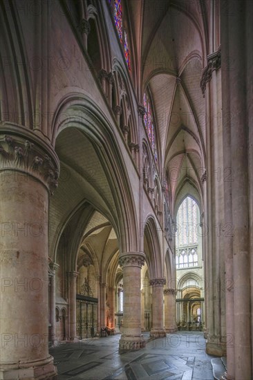 Choir ambulatory, Romanesque-Gothic Saint-Julien du Mans Cathedral, Le Mans, Sarthe department, Pays de la Loire region, France, Europe