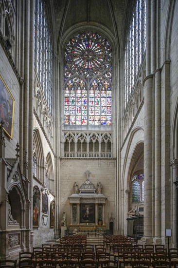 Transept with rose window, Romanesque-Gothic Saint-Julien du Mans Cathedral, Le Mans, Sarthe department, Pays de la Loire region, France, Europe