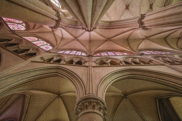 Choir vault, Omani-Gothic Saint-Julien du Mans Cathedral, Le Mans, Sarthe department, Pays de la Loire region, France, Europe