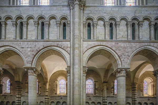 Romanesque facade between the nave and aisle in the nave, Romanesque-Gothic Saint-Julien du Mans Cathedral, Le Mans, Sarthe department, Pays de la Loire region, France, Europe