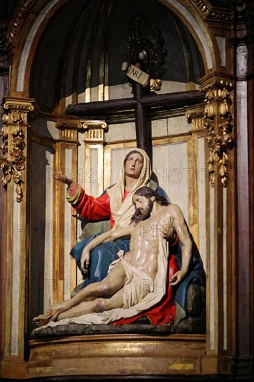 Iglesia San Nicolas de Bari, A baroque Pieta sculpture shows the mourning Mary holding the dead Jesus in her arms, surrounded by gilded details, Old Town, Bilbao, Basque Country, Spain, Europe