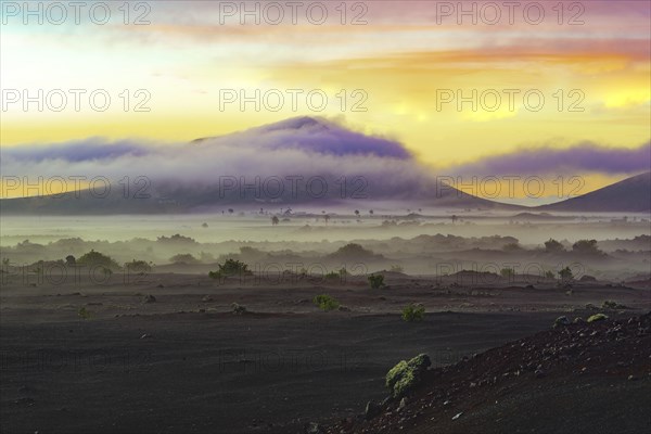 Parque Natural de Los Volcanes, behind it the Monte Mina, 444m, near San Bartolome, Lanzarote, Canary Islands, Spain, Europe