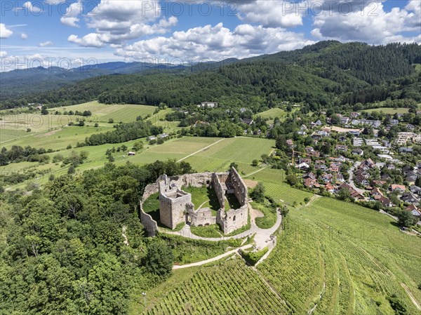 Aerial view of Staufen Castle, on a vineyard, Schlossberg, Staufen im Breisgau, Markgraeflerland, Black Forest, Baden-Wuerttemberg, Germany, Europe