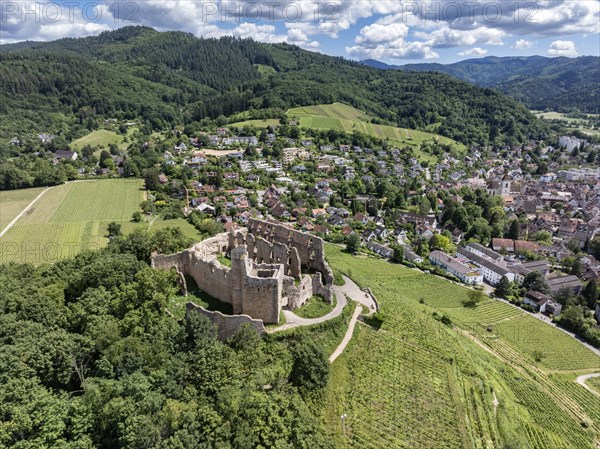 Aerial view of Staufen Castle, on a vineyard, Schlossberg, Staufen im Breisgau, Markgraeflerland, Black Forest, Baden-Wuerttemberg, Germany, Europe