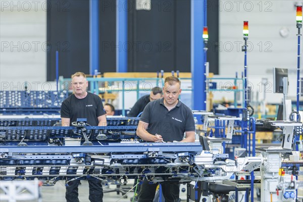 Minister President Michael Kretschmer visited TRUMPF Sachsen SE in Neukirch. After being welcomed by Dr Nicola Leibinger-Kammueller, CEO of TRUMPF SE + Co KG, and Dr Mathias Kammueller, CDO of TRUMPF SE + Co KG, the Minister-President talked to those present and took part in a tour of the company. The company is one of the international market and technology leaders in the field of machine tools and lasers for industrial production, Neukirch/Lausitz, Saxony, Germany, Europe