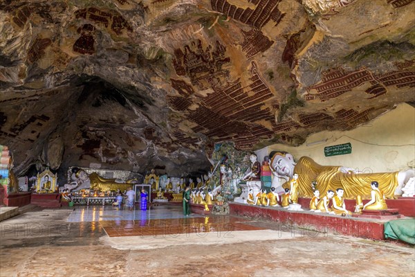 Buddha Statues at the famous Kaw Goon cave