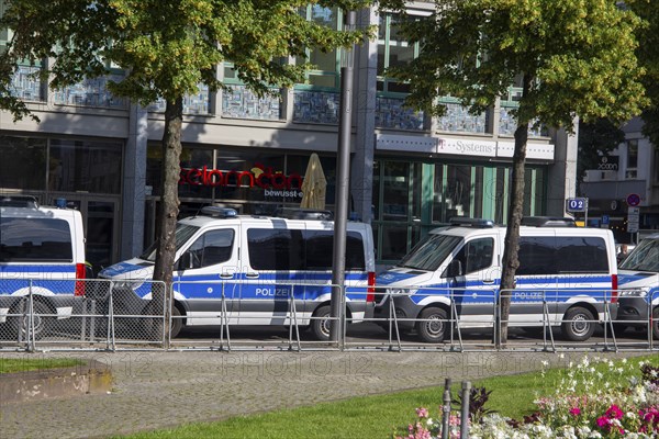 AfD rally under the slogan STOP ISLAMISM in Mannheim: A week earlier, there was a fatal knife attack by a suspected Islamist on Mannheim's market square. Image: The location of the event is cordoned off by the police for fear of counter-demonstrators