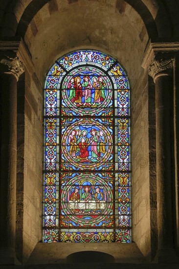 Romanesque stained glass window of the nave, Romanesque-Gothic Saint-Julien du Mans Cathedral, Le Mans, Sarthe department, Pays de la Loire region, France, Europe