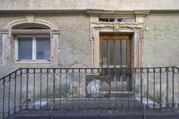 Vacant former inn with Biedermeier banisters, 1823, Herrenstr. 35, Mainbernheim, Lower Franconia, Bavaria, Germany, Europe