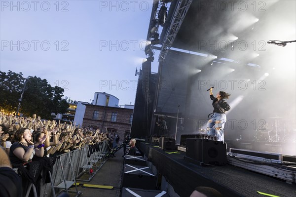 Stefanie Kloss, singer of Silbermond live on Auf Auf, Sommer 2024 Tour at the sold-out Waschhaus Open Air, Potsdam, 03/08/2024