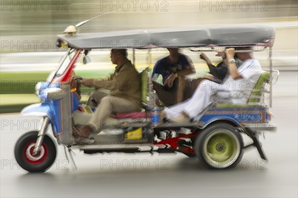 Tuk Tuk in traffic, Bangkok, Thailand, Asia