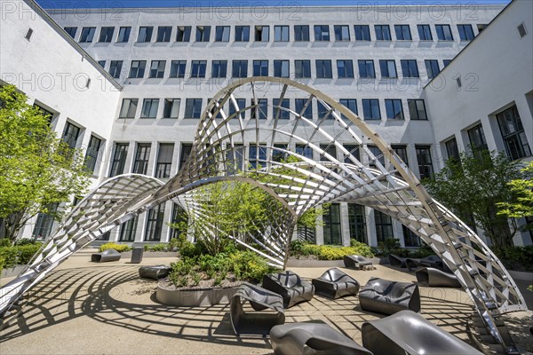 Seating area and pavilion sculpture, artwork in the inner courtyard of the TU Munich, main campus, main building, Munich, Bavaria, Germany, Europe