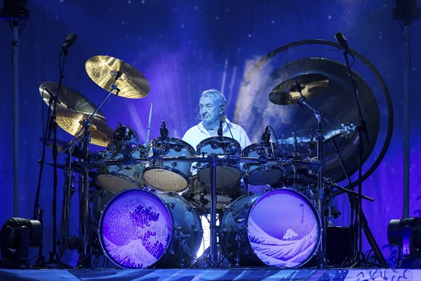 Nick Mason (drummer of Pink Floyd) live on Nick Mason's Saucerful of Secrets, Set the Controls Tour at the Tempodrom in Berlin on 30/07/2024