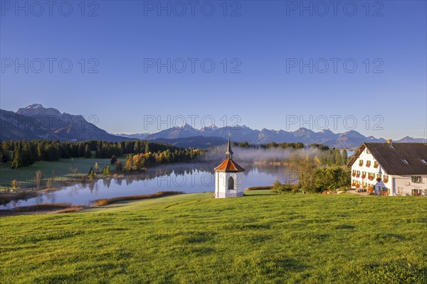 Chapel at Hegratsrieder See, near Füssen, farm, AllgÃ¤u Alps, AllgÃ¤u, Bavaria, Germany, Europe