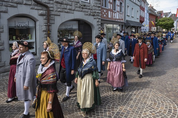 The traditional traditional costume group Alt Radolfzell during the procession of the house lords in the old town of Radolfzell on Lake Constance, district of Constance, Baden-Württemberg, Germany, Europe