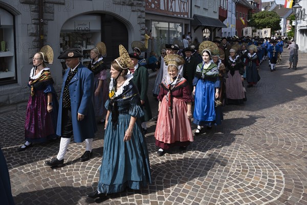 The traditional traditional costume group Alt Radolfzell during the procession of the house lords in the old town of Radolfzell on Lake Constance, district of Constance, Baden-Württemberg, Germany, Europe