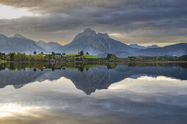 Sunrise, Hopfensee, near Füssen, OstallgÃ¤u, AllgÃ¤u, Upper Swabia, Swabia, Bavaria, Germany, Europe