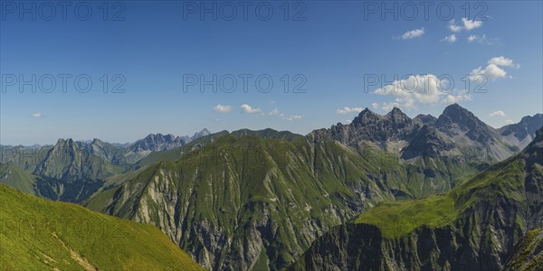 Panorama from Wildengundkopf, 2238m to Höfats 2259m, GroÃŸer Wilder, 2379m, Öfnerspitze, 2576m, and GroÃŸer Krottenkopf, 2656m AllgÃ¤u Alps, AllgÃ¤u, Bavaria, Germany, Europe