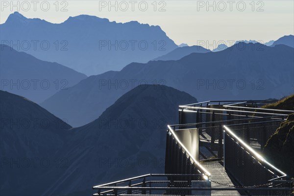 Sunrise, Nordwandsteig on the Nebelhorn, 2224m, AllgÃ¤u Alps, AllgÃ¤u, Bavaria, Germany, Europe