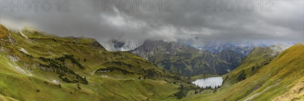 Panorama from Zeigersattel to Seealpsee, on the left behind the Höfats 2259m, AllgÃ¤u Alps, AllgÃ¤u, Bavaria, Germany, Europe