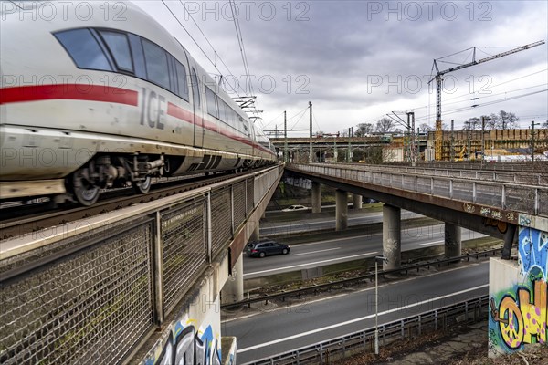 Railway bridges at the Duisburg-Kaiserberg motorway junction, complete reconstruction and new construction of the A3 and A40 junction, all bridges, ramps, carriageways are being renewed and partly widened, 8-year construction period, railway bridges running there are also being renewed, North Rhine-Westphalia, Germany, Europe