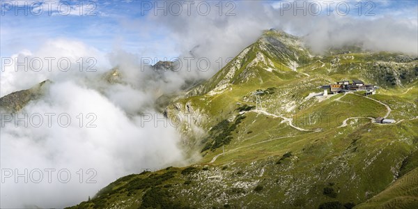 Höfatsblick station on the Nebelhorn behind the Nebelhorn, 2224m, AllgÃ¤u Alps, AllgÃ¤u, Bavaria, Germany, Europe