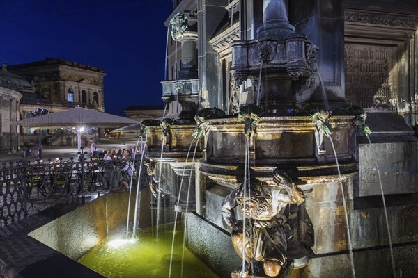 Dresden's most ornamental fountain, over 15 metres high, a total of 40 gargoyles, designed by Gottfried Semper and Karl Moritz Seelig, built between 1843 and 1845 by Franz Schwarz, donated because Dresden was spared the cholera epidemic