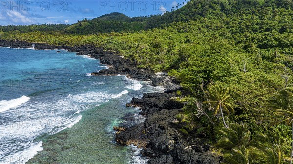 Aerial of the volcanic south coast, Taveuni, Fiji, South Pacific, Oceania