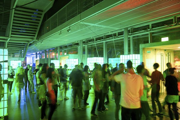 The Dresden Campus Party took place for the 16th time. The crowd rocked on a total of 6 band and party floors