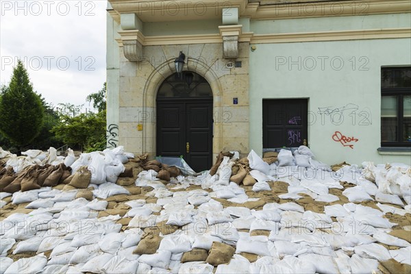 Sandbag wall in Dresden Pieschen