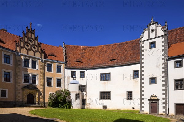 DEU Saxony Strehla Strehla Castle, later Stehla Castle, is located on a hill sloping steeply down to the Elbe in the town of Strehla in the district of Meissen in Saxony