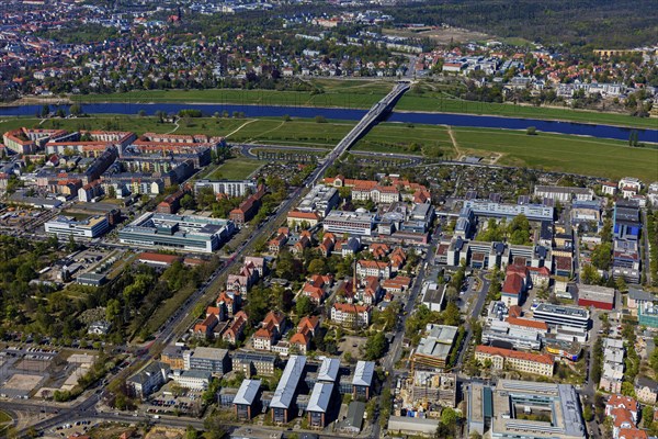 Johannstadt University Hospital, with Waldschlösschen Bridge