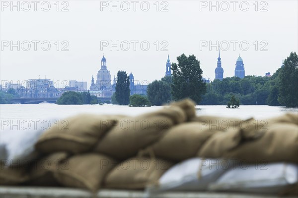 Sandbag wall in Dresden Pieschen