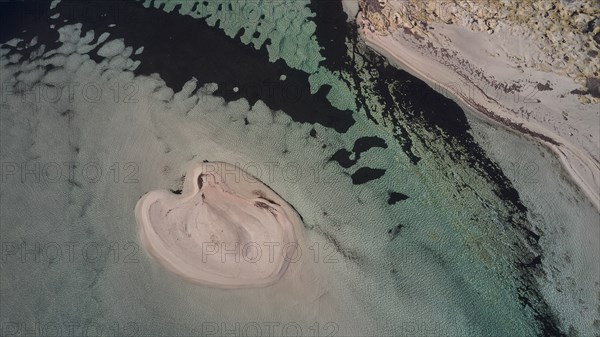 Drone image, aerial view of a small sandbank in clear, turquoise-coloured water, Gramvoussa, Gramvoussa peninsula, Pirate Bay, Balos, lagoon, northwest Crete, Crete, Greek islands, Greece, Europe