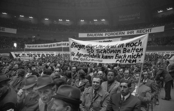 The central farmers' rally Farmers demand their rights on 23.4.1974 in the Westfalenhalle in Dortmund, Germany, Europe