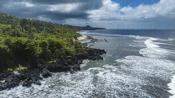 Aerial of the volcanic south coast, Taveuni, Fiji, South Pacific, Oceania