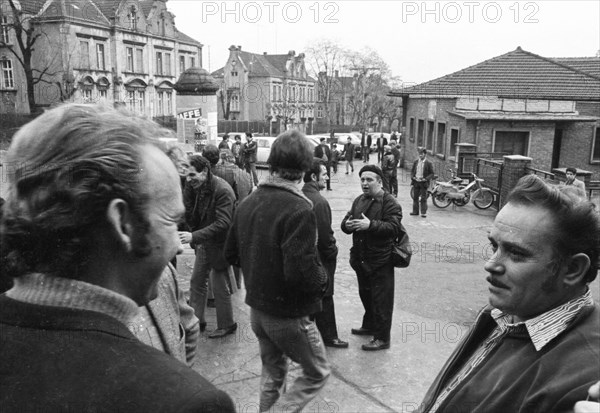 The strike of the miners of HBL Lorraine on 23.1.1974 and their housing situation in settlements and in the town of Merlenbach, FRA, France, Europe