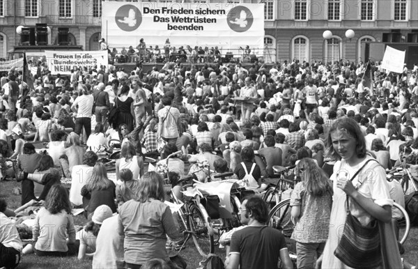 Several thousand demonstrators came to protest for disarmament and peace in Vietnam on Anti-War Day, 1.09.1979 in Bonn, Germany, Europe