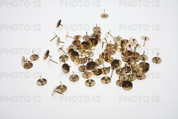 Tacks