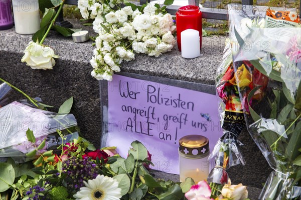 Mannheim, 2 July 2024: Laying flowers on the market square. This was triggered by the knife attack two days earlier on Islam critic Michael Stürzenberger, as a result of which a police officer was critically injured. Stürzenberger himself also suffered serious injuries. The alleged attacker came to Germany from Afghanistan in 2013